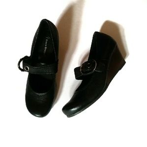 BareTraps Dandy Leather Buckle Wedge Heel MaryJane